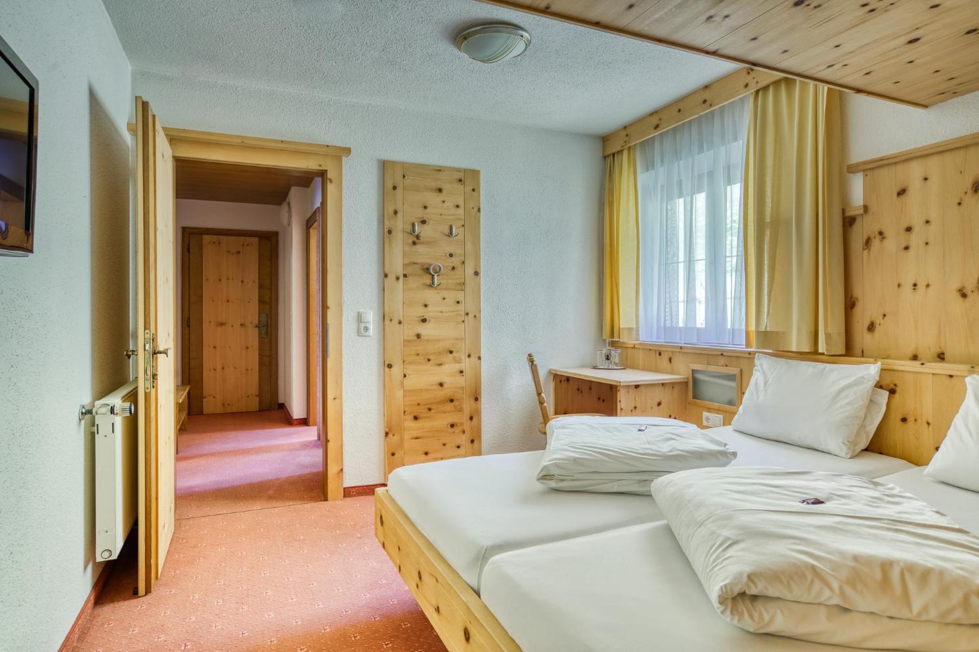 Hotel Jaegerhof オエッツ 部屋 写真